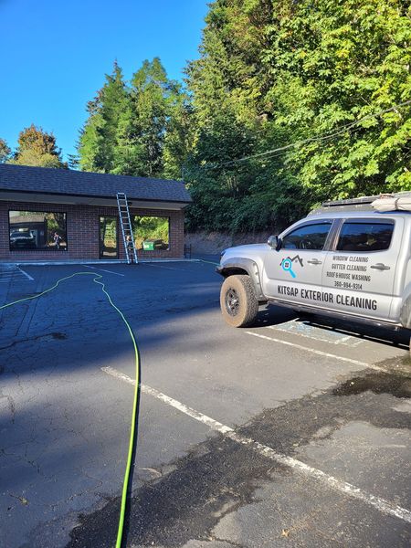 Roof Cleaning and Pressure Washing in Port Orchard, WA